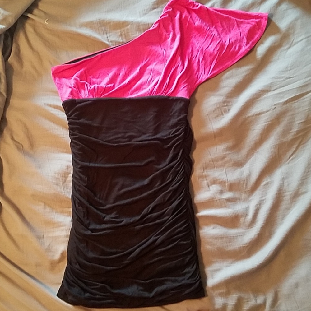 One shoulder dress